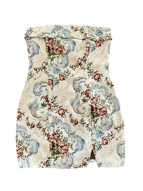 NWOT LU NYC CREAM FLORAL EMBROIDERED MINI DRESS // SIZE MEDIUM ✨
